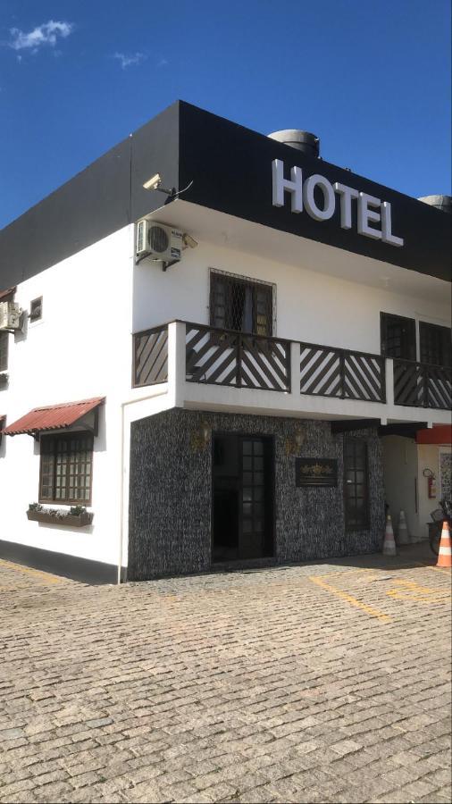 Vandressen E Castro Hotel